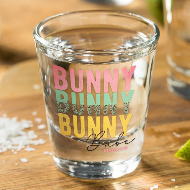 Bunny Babe Niedlich Modernes Girl Osterfest Person Schnapsglas (Von Creator hochgeladen)