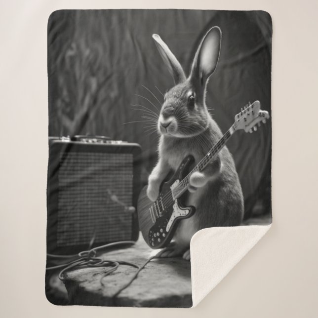 Bunny Playing a Gitarre Sherpadecke (Vorderseite)