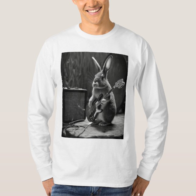 Bunny Playing a Gitarre T-Shirt (Vorderseite)