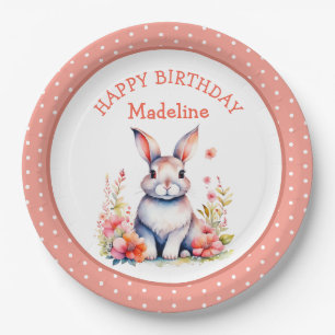 Bunny Rabbit in Blume Happy Birthday Personalize Pappteller