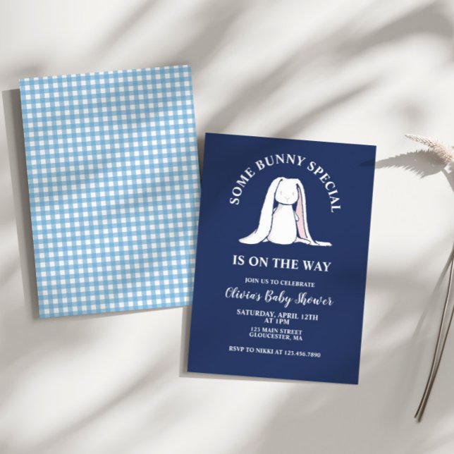 Bunny Special Blue Gingham Baby Dusche Einladung (Von Creator hochgeladen)
