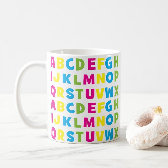 Bunte Alphabetbuchstaben  Kaffeetasse (Mit Donut)