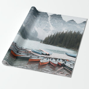 Bunte Boote auf einem Gewässer Geschenkpapier