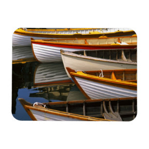 Bunte Boote im Wooden Boat Center Magnet