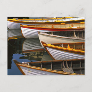 Bunte Boote im Wooden Boat Center Postkarte