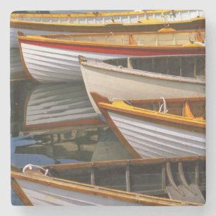 Bunte Boote im Wooden Boat Center Steinuntersetzer