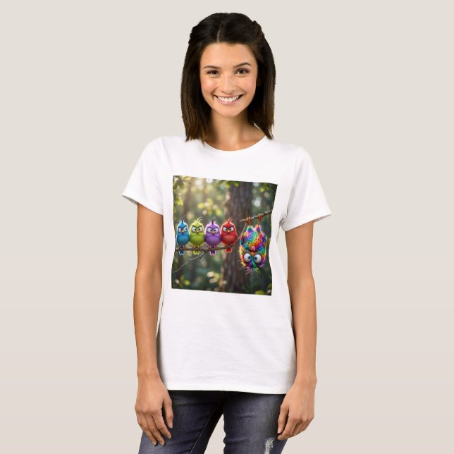 Bunte Flauschige Vögelchen T-Shirt (Vorne ganz)