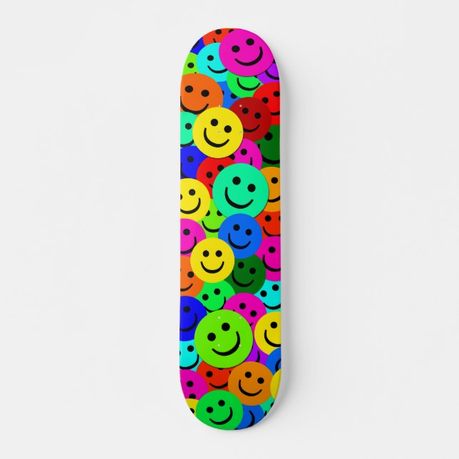 BUNTE GESICHTS-COLLAGE SKATEBOARD (Vorne)