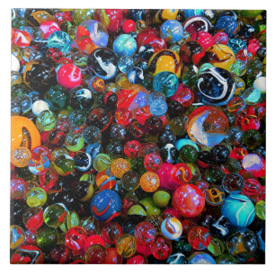 Bunte glänzende Glas-Murmeln Fliese