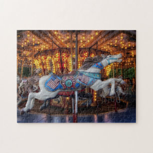 Bunte Karussellpferde und Karussell Puzzle