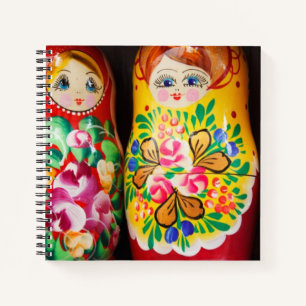 Bunte Matrjoschka-Puppen Notizbuch