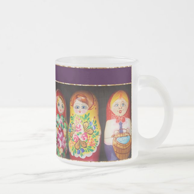 Bunte Matryoshka Puppen Mattglastasse (Rechts)