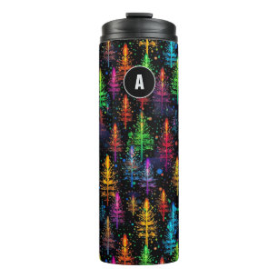 Bunte Weihnachtsbaum-Leuchten-im-dunklen-Wald Thermosbecher