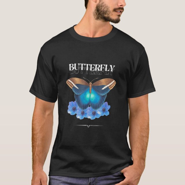 Bunter Schmetterling mit Blumen im Boho Design T-Shirt (Vorderseite)
