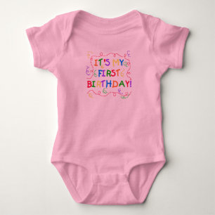 Bunter Text ist es mein erster Geburtstag Baby Strampler