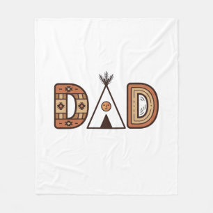 Buntes Dad-Tipi-Buchstaben-Shirt-Design_1 Fleecedecke