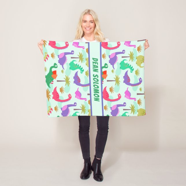 Buntes Dinosaurier-Muster-personalisierte Jungen Fleecedecke (Beispiel)