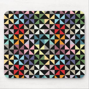 Buntes geometrisches Pinwheel-Schwarzes Mousepad