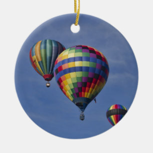 Buntes Heißluft-Ballon-Rennen Keramikornament
