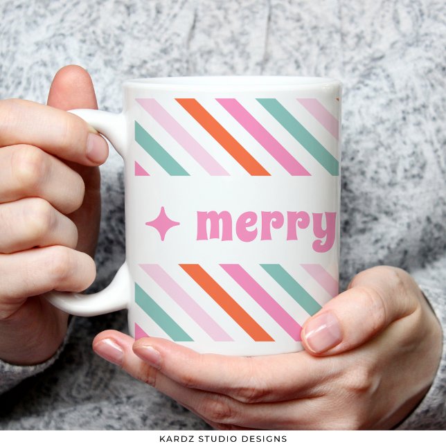 Buntgestreifter fröhlicher Weihnachtsbecher Kaffeetasse (1 side of a 15-oz mug is shown in the image.)