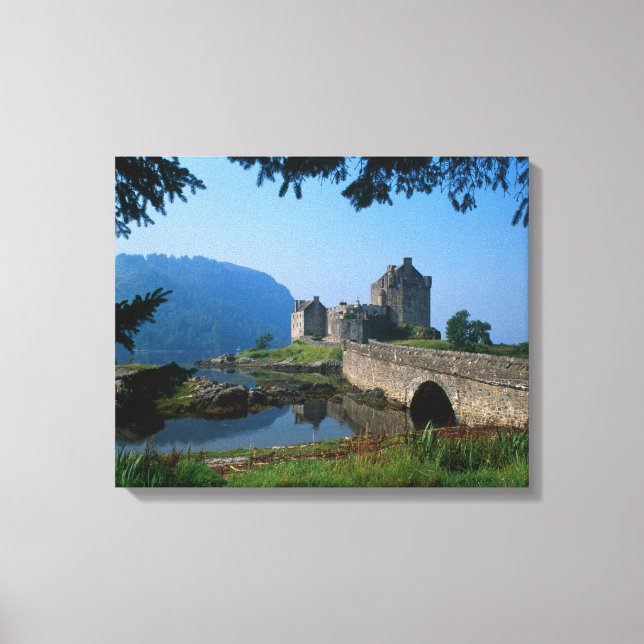 Burg Eilean Donan, Highlands, Schottland 2 Leinwanddruck (Vorderseite)
