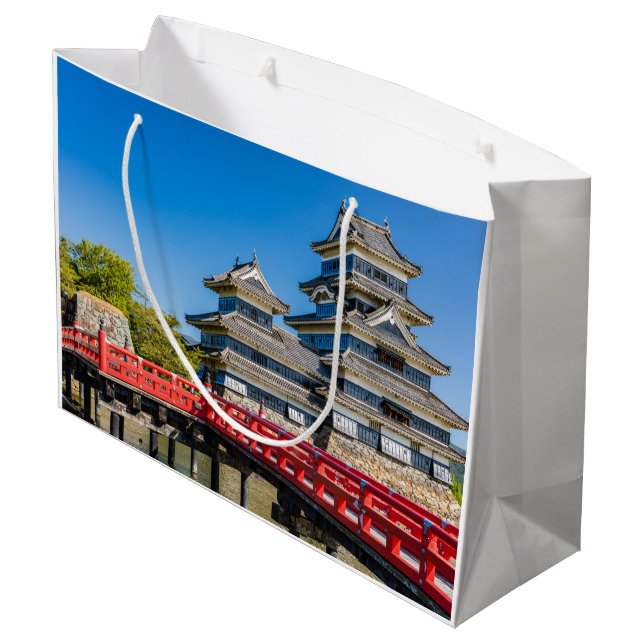 Burg Matsumoto und Brücke Große Geschenktüte (Rückseite Schrägansicht)