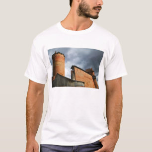 Burg Turaida, Sigulda, Lettland T-Shirt
