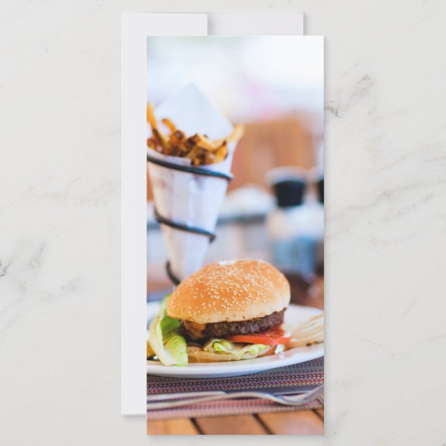 Burger und Pommes frites (Vorderseite)