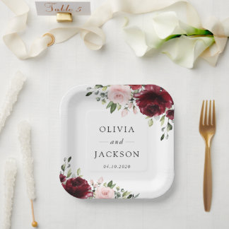 Burgund-Blume, rosa Blume, Grünpflanzen, Hochzeit Pappteller