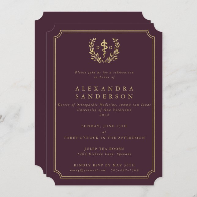 Burgund/Gold Doktor der Osteopathischen Medizin Gr Einladung (Vorne/Hinten)