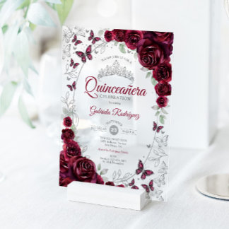 Burgund Silber Floral Quinceanera Acryleinladungen