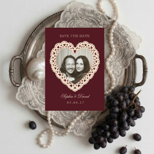 Burgunder-Lacé-Herz-Foto-Hochzeit-Heiratsantrag Save The Date