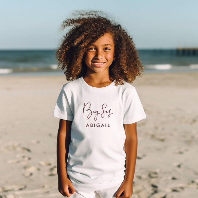 Burgundy Big Sis Individuelle Name T-Shirt (Von Creator hochgeladen)