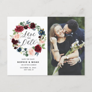 Burgundy & Blue Floral Wreath Foto Save the Date Ankündigungspostkarte