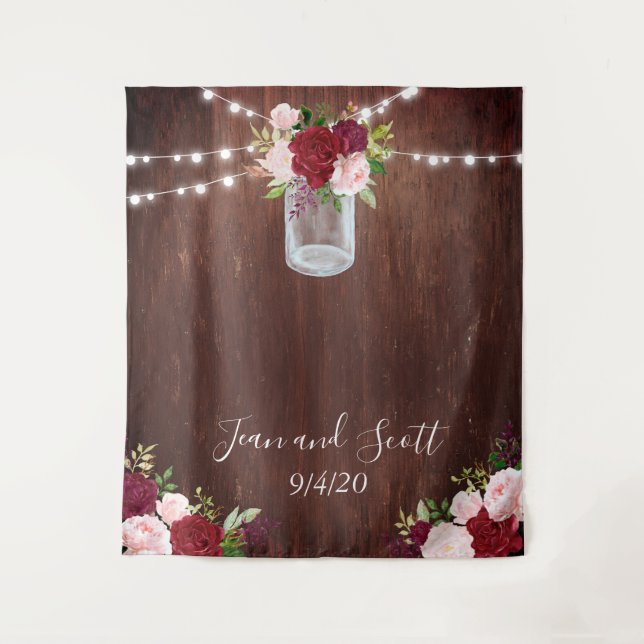 Burgundy Blume Mason Jar Wedding Wood Lights Wandteppich (Vorderseite)