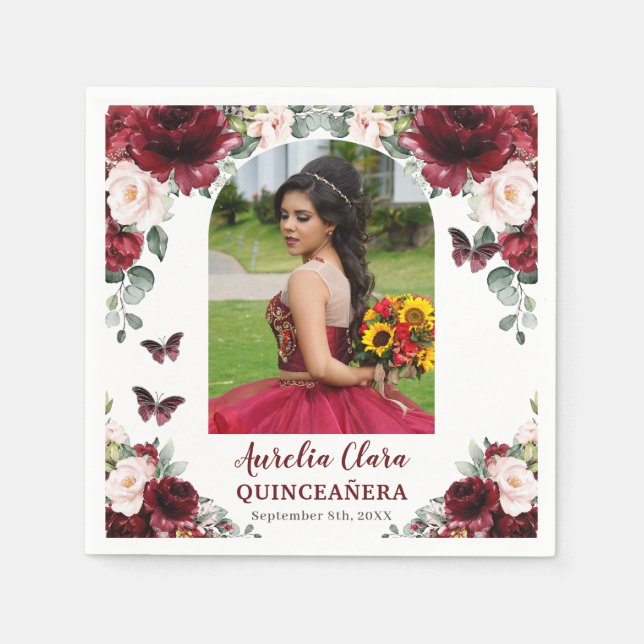 Burgundy Blush Bloral Butterfly Quinceañera Foto Serviette (Vorderseite)