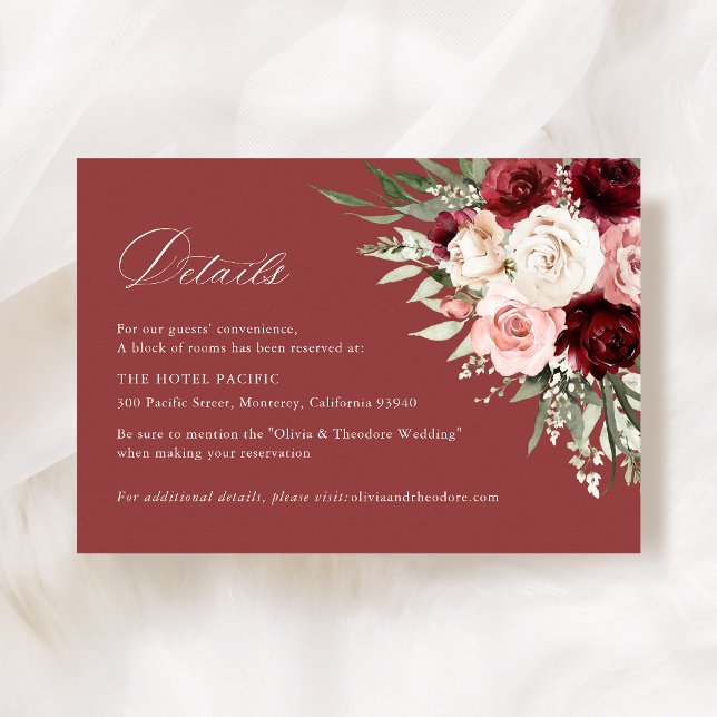 Burgundy Blush Pink Floral Wedding Hotel Details Begleitkarte (Burgundy blush pink floral wedding details card rose hotel information insert elegant stationery)