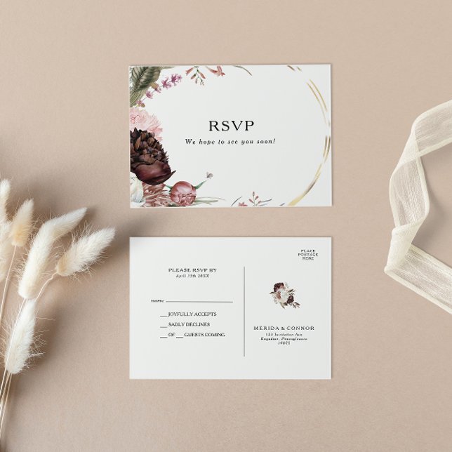 Burgundy Boho Floral Wedding RSVP Postcard Postkarte (Von Creator hochgeladen)