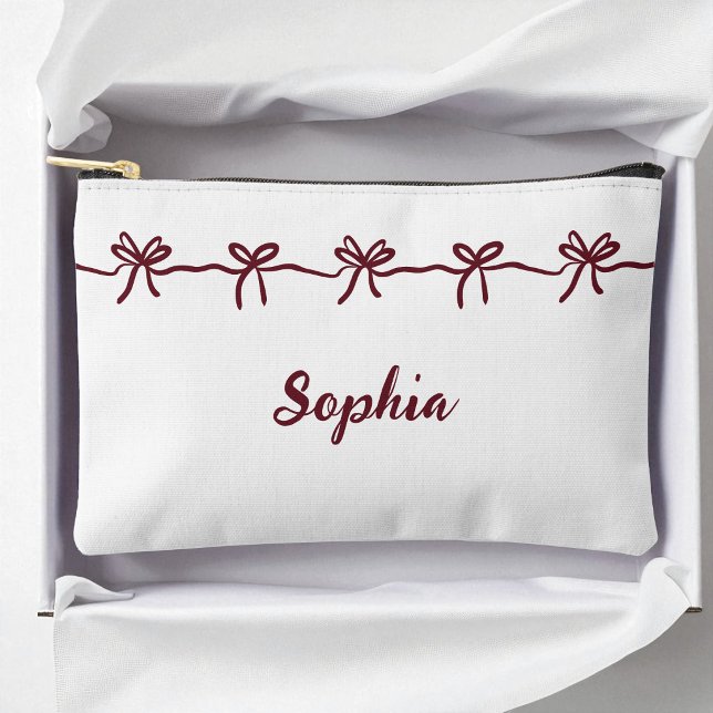 Burgundy Bow Bridesmaid Moderne Skriptreise Zubehörtasche (Burgundy Bow Bridesmaid Modern Script Travel Accessory Pouch)