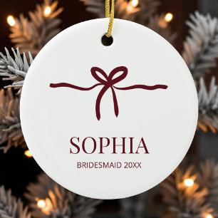 Burgundy Bow Bridesmaid Modernes Minimales Jahr Keramik Ornament