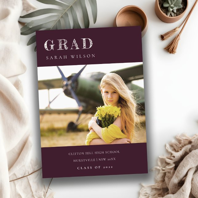 Burgundy Clean Minimal Clean Foto Abschluss Einladung (Von Creator hochgeladen)