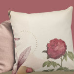 Burgundy & Cream Minimalistisches Blumendesign Kissen<br><div class="desc">Burgundy und Creme-throw-Kissen zeichnen sich durch ein schlichtes minimalistisches Blumendesign mit einer Vintagen Schmetterbecher-Blume als Brennpunkt aus, gerahmt durch stilvolle Amaryllis mit schwachen Goldmotiven; die Schichtkomposition verleiht dem Gesamtdesign Tiefe und Perspektive. Ein stilvolles, blumengeschmücktes Kissen in einer hellen Farbpalette für Ihr Familienzimmer oder Wohnzimmercouch, ein schlichtes, stilvolles Blumenkissen für Ihr...</div>