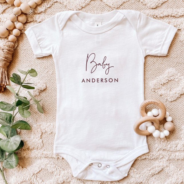 Burgundy Custom Baby Name Strampler (Von Creator hochgeladen)