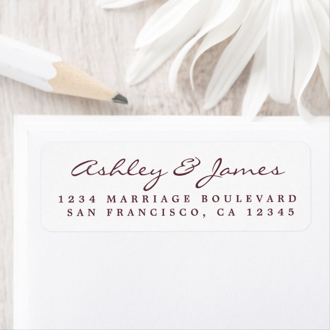 Burgundy Elegant Script Wedding Rücksendeadresse (Insitu)