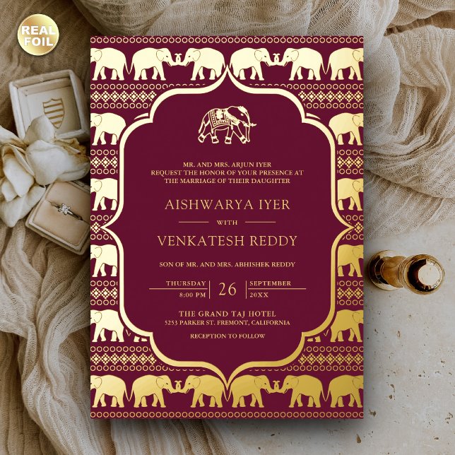 Burgundy Elephant Indian Foto Wedding Gold Folieneinladung (Von Creator hochgeladen)