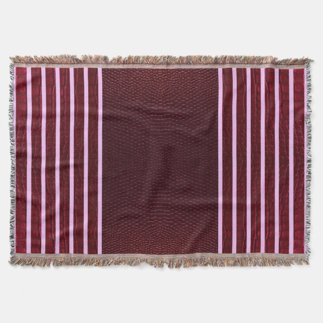 Burgundy Exotic Faux Snake Leather Linear Stripe Decke (Vorderseite)