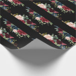 Burgundy Floral Elegantes Hübsches Wasser Geschenkpapier<br><div class="desc">Hübsch eleganter,  bordeauxfarbener,  floraler,  schwarzer Hintergrund für viele Anlässe. So hübsch.</div>