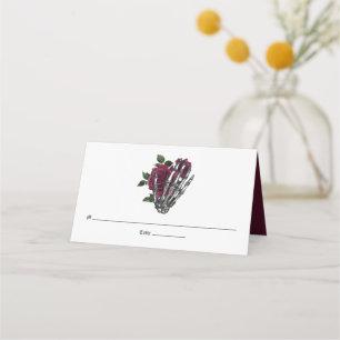Burgundy Floral Skeleton Gothic Wedding Platzkarte