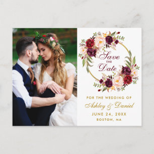Burgundy Floral Wreath Save the Date Foto Postkarte
