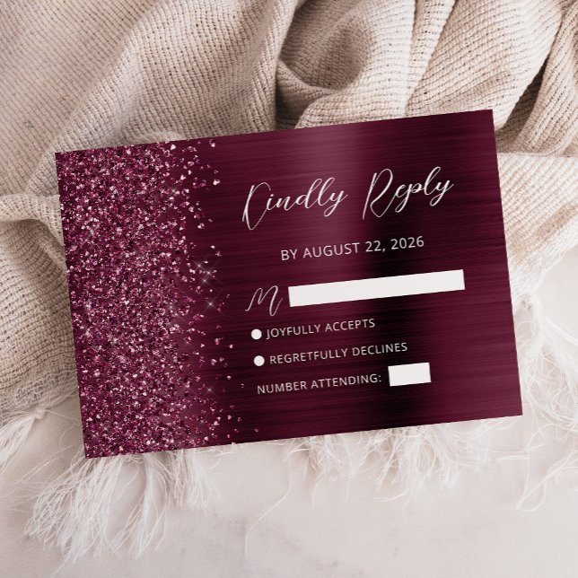 Burgundy Glam Glitzer Script Wedding RSVP Card (Von Creator hochgeladen)